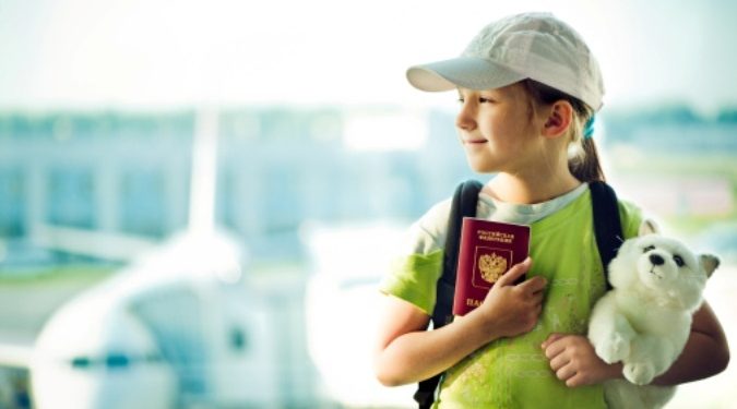 Setelan Kece Ini Bakal Buat Si Kecil Modis dan Nyaman Saat Travelling!