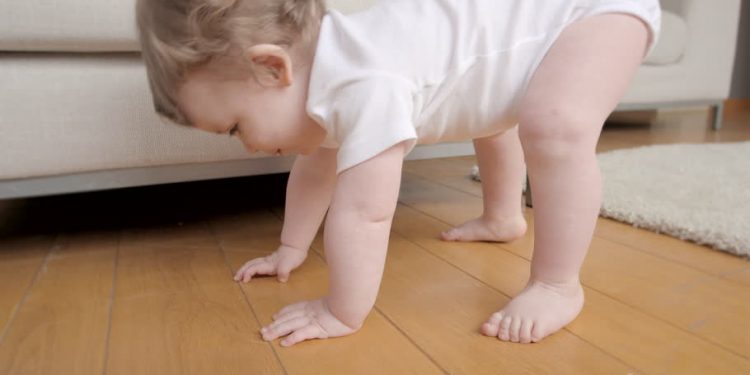 Mau Melatih Anak Berjalan? Ini Cara Paling Efektif!