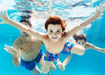 Biar Sehat! Yuk, Ajak Anak Olahraga Air Jenis Ini!