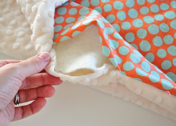 Memilih Bahan Kain Pakaian Yang Tepat Untuk Si Kecil