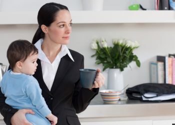 Golden Moment Si Kecil, Jangan Sampai Terlewat Meski Mama Berkarir!