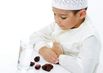 Nggak Cuma Lapar Dan Haus, Ini Manfaat Anak Saat Berpuasa!