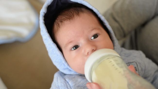 Pilih susu formula yang khusus untuk bayi prematur