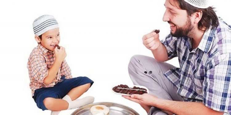Mengajarkan Anak Puasa Pertama Kali? Permudah Dengan Hal Ini