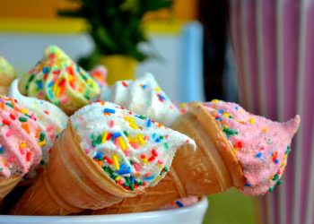 Hati-Hati! 7 Daftar Makanan Penyebab Diare Pada Anak