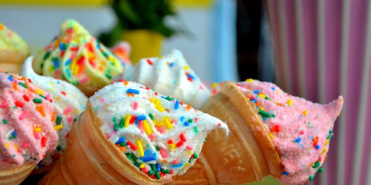 Hati-Hati! 7 Daftar Makanan Penyebab Diare Pada Anak