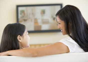 Menangkal Pengaruh Buruk Media dan Lingkungan