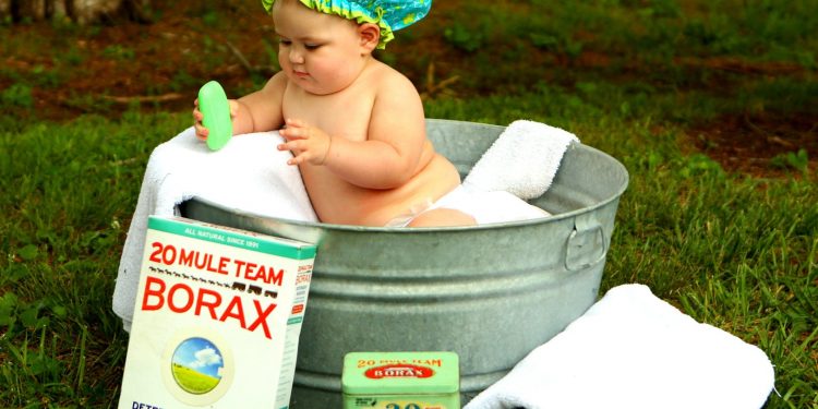 Si Kecil Mandi Sendiri? Ini Merupakan Awal Kemadiriannya loh!