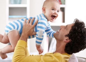 Adakah Peran Papa dalam Meng’ASI’hi Bayi?