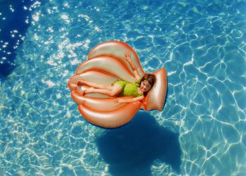 Travelling Bersama Si Kecil? Yuk, Perhatikan 5 Destinasi Wisata Berikut Ini!