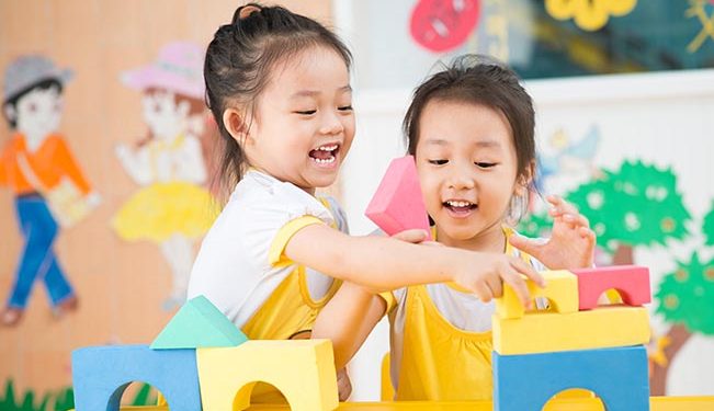 Penting! Memilih Mainan Sesuai Usia Buat Si Kecil