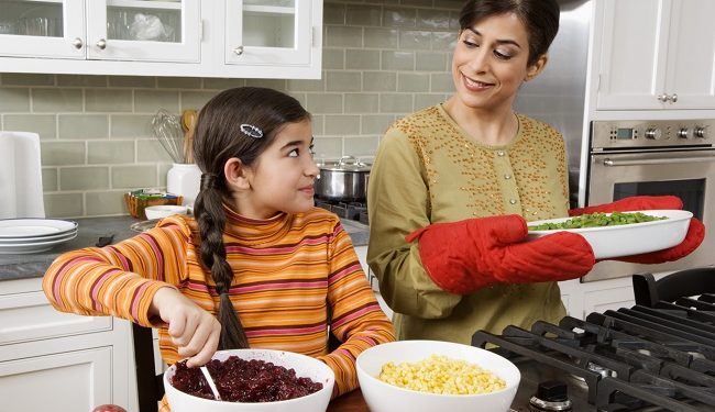 Membuat Makanan Kaya Citarasa! Cara Mengatasi Agar Si Kecil Tak Pilih-Pilih Makanan