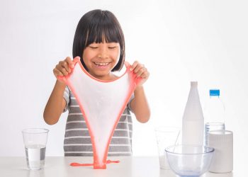 9 Cara Membuat Slime yang Mudah dengan Bahan Sederhana Di Rumah