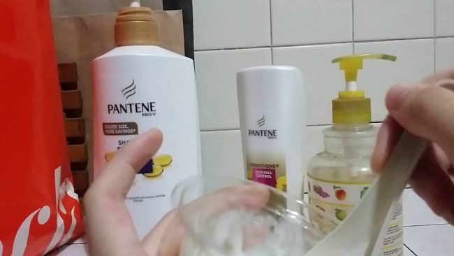 Bahan membuat Slime dengan shampo