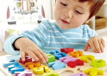 5 Tips Ampuh Untuk Mengajarkan Si Kecil Membaca dengan Cepat dan Mudah