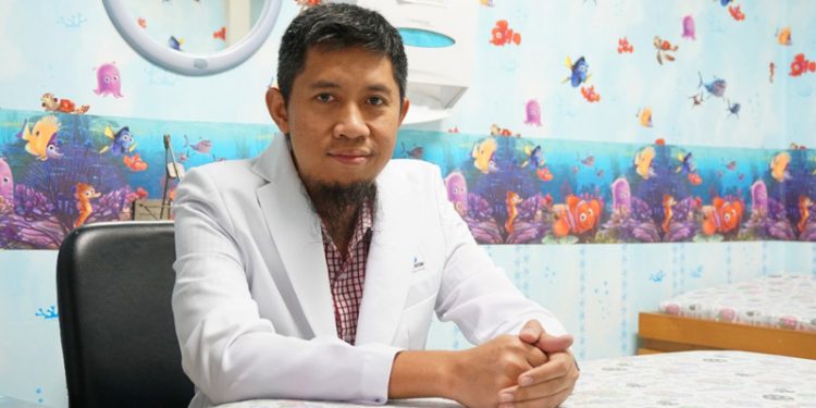 Yuk, Tanya Seputar Kesehatan Si Kecil pada Dokter Apin