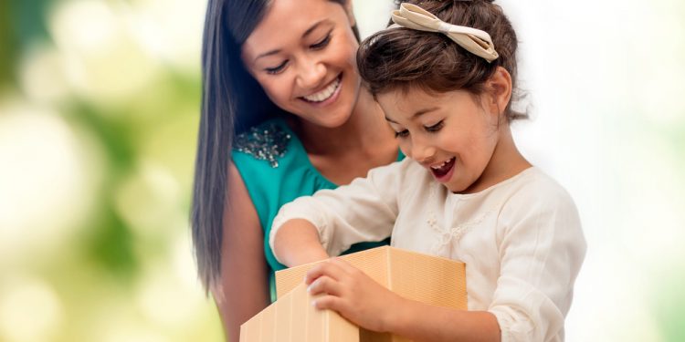 10 Ide Kado Ulang Tahun Anak bermanfaat dan bikin Happy