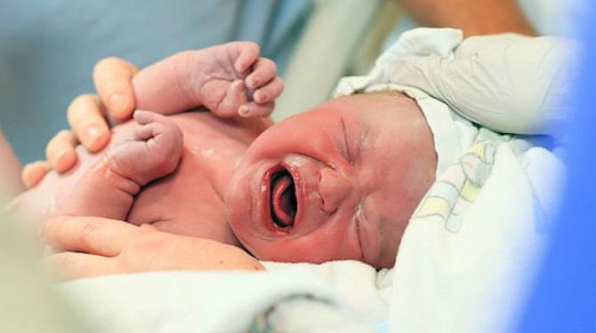 Kenali 6 Faktor Penyebab  Bayi Tak Kunjung Lahir  Mamapapa 