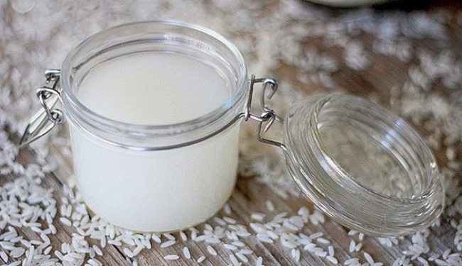 Mengganti ASI dengan Air Tajin? Masih Jaman Gitu Ya?