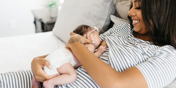 posisi menyusui dan perlekatan asi yang benar