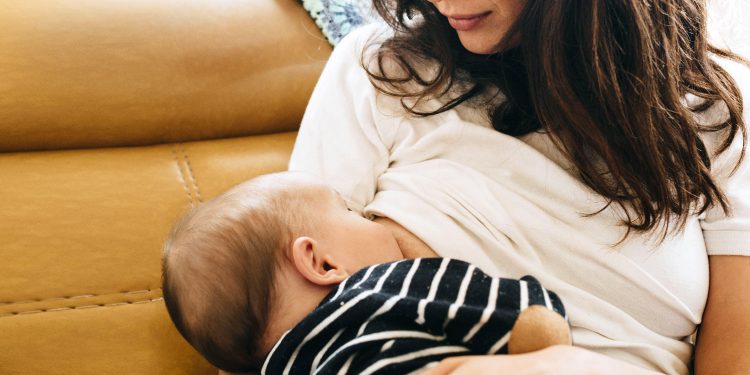 ASI Hanya Keluar Di Satu Payudara! Gimana Cara Mengatasinya?