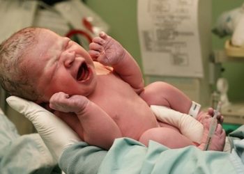 Pemeriksaan Bayi Baru Lahir di Rumah Sakit