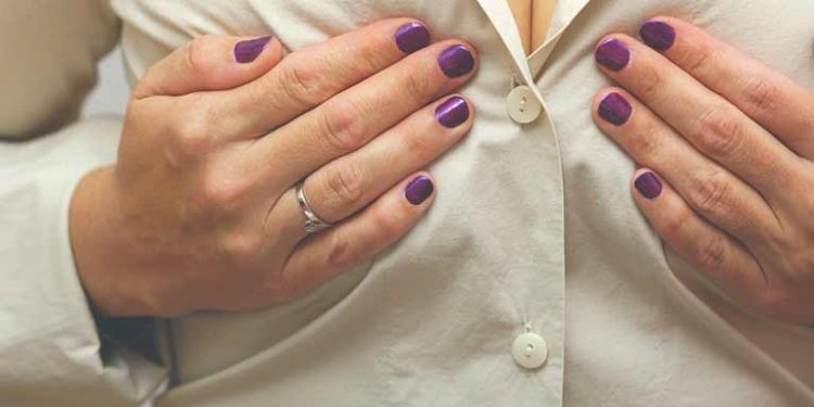 Menyusui Dapat Membuat Payudara Kendur? Benarkah?