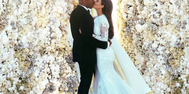 7 Inspirasi Baju Pernikahan ala Selebriti