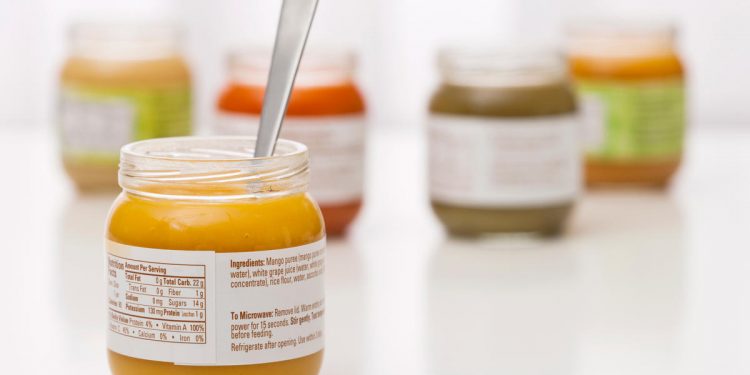 Bahayakah Bayi Makan MPASI Bubur Instan Setiap Hari?