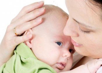 Bayi Sering Dipegang Mudah Tertular Penyakit Kulit Pada Anak?