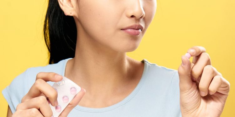 Amankah Pil KB untuk Terapi Pengobatan PCOS?