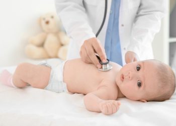 Yuk Cari Tahu Penyebab Penyakit Jantung Bawaan Bayi