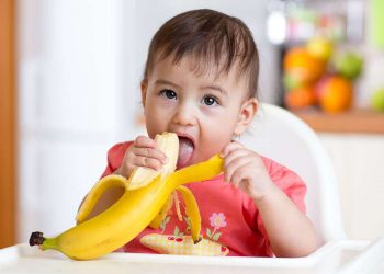 Mitos dan Fakta Seputar Pemberian Pisang untuk Bayi Usia 6 bulan