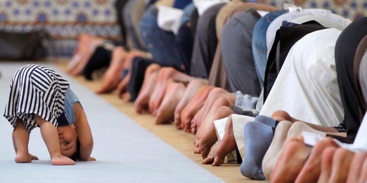 7 Cara mengajarkan Nilai Agama pada Anak