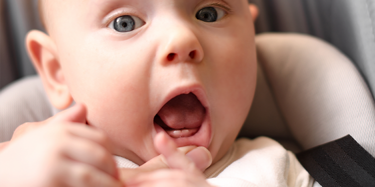 Fakta Bayi Tumbuh Gigi, Benarkah Akan Terkena Diare?