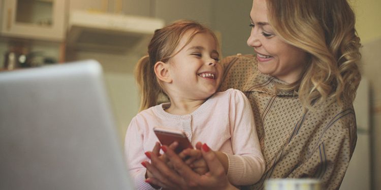 Buat Usaha Menguntungkan Lewat MOOIMOM Yuk, Mams!