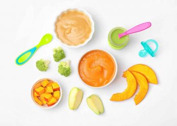 Tips dan Menu MPASI Saat Tumbuh Gigi pada Bayi