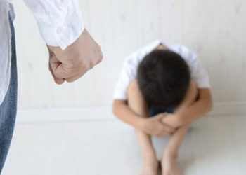 Viral Mama Cambuk Anak, Stop KDRT pada Anak!