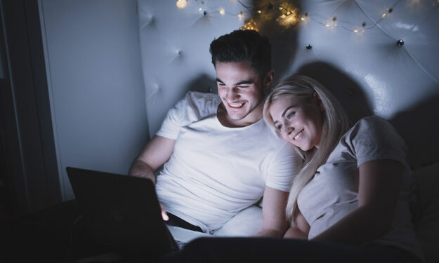 Ini Dia! 6 Cara Quality Time dengan Pasangan Setelah Punya Anak untuk Menjaga Hubungan Harmonis