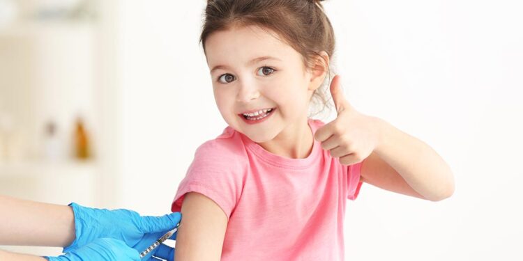 Vaksin Flu Kurangi Gejala Covid Pada Anak Lho Mams!