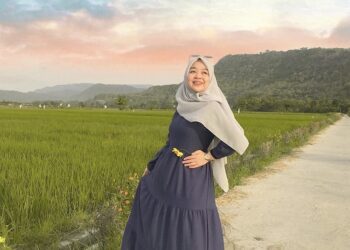 Buat Mams Nih! 7 Tips Memilih Gamis Agar Tampil Modis Namun Tetap Santun 