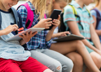 Anak Suka Main Game? Wah, Ternyata ini Manfaatnya Mams