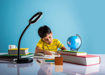 Si Kecil Belajar Bahasa Asing? Penting nggak Sih?