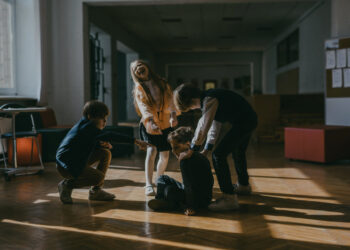 Jika Si Kecil Di Bully Apa yang Bisa Mama dan Papa Lakukan?