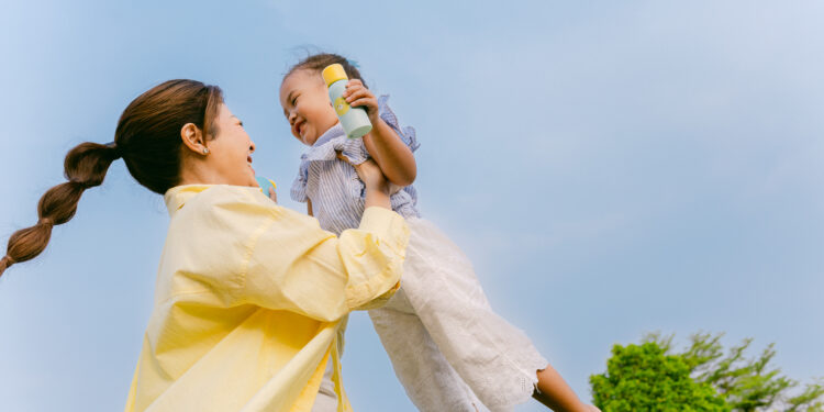 Sunscreen yang Anak Suka! Dew It ‘KIDS’ Solusinya